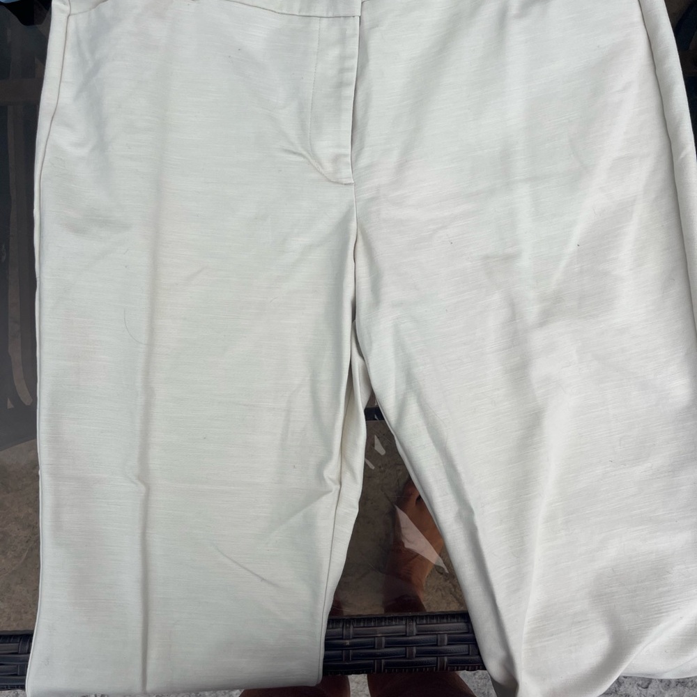 Ann Taylor Cream Ankle Pants